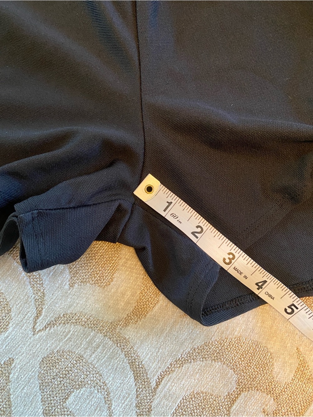 Under Armour HeatGear Black Loose Fit Running Shorts Medium - Picture 9 of 11